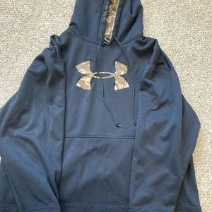 Mens XL hooded sweatshirt.